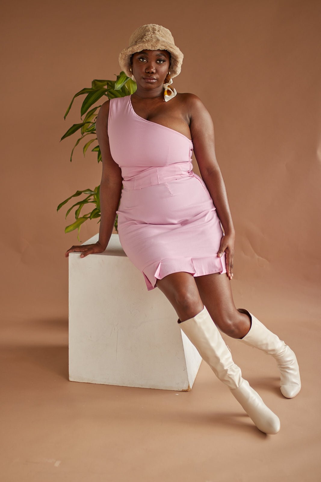 Iyaafin Set - High Waisted Pink Skirt - Munat.Ltd
